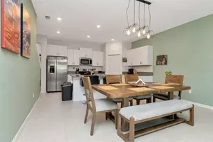 4551 Tuscan Loon Dr, Tampa, FL 33619 - Photo 11