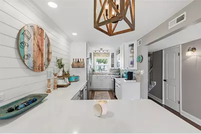 4751 Coquina Key Drive SE, Saint Petersburg, FL 33705 - Photo 5