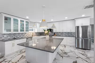 3922 W Bay View Avenue, Tampa, FL 33611 - Photo 7