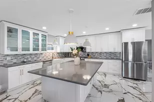 3922 W Bay View Ave, Tampa, FL 33611 - Photo 7