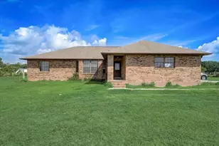 2950 Flounder Creek Rd, Mims, FL 32754 - Photo 1