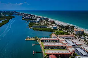 19701 Gulf Blvd, Indian Shores, FL 33785 - Photo 21