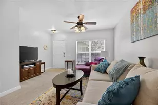 2371 Lake Woodberry Cir, Brandon, FL 33510 - Photo 11