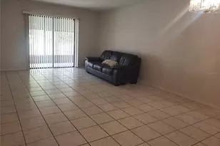 3710 Greenery Ct, Tampa, FL 33618 - Photo 5