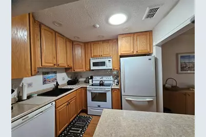 1905 Canterbury Lane #E-9, Sun City Center, FL 33573 - Photo 13