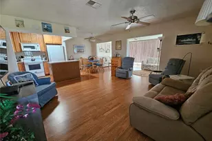 1905 Canterbury Ln, Sun City Center, FL 33573 - Photo 9