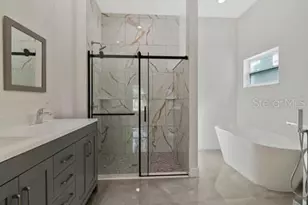1700 E Annona Ave, Tampa, FL 33612 - Photo 27