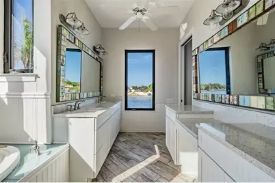 62 Central Court, Tarpon Springs, FL 34689 - Photo 33