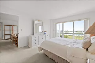 9000 Commodore Dr, Seminole, FL 33776 - Photo 25