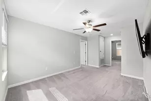 7217 Ronnie Gardens Ct, Tampa, FL 33619 - Photo 13