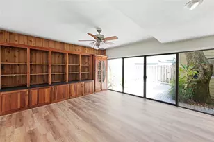 1029 43rd Ave N, Saint Petersburg, FL 33703 - Photo 9