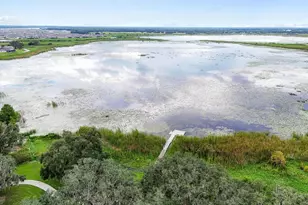 8809 Drummer Plank Dr, Wesley Chapel, FL 33545 - Photo 29