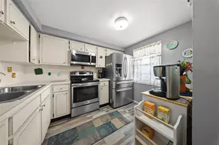 4227 Rax Pl, New Port Richey, FL 34652 - Photo 7