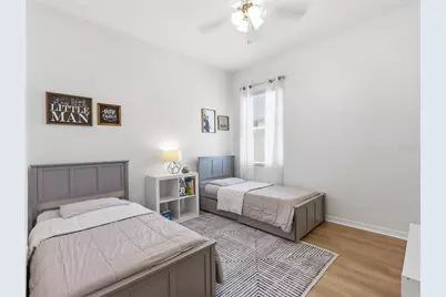 10017 Oxford Chapel Drive, Tampa, FL 33647 - Photo 17