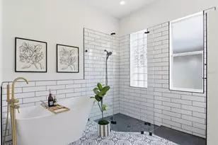 10017 Oxford Chapel Dr, Tampa, FL 33647 - Photo 11