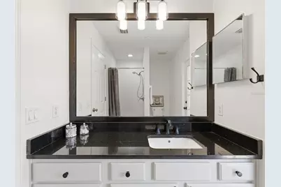 10017 Oxford Chapel Drive, Tampa, FL 33647 - Photo 19