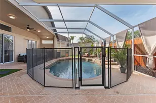 10017 Oxford Chapel Dr, Tampa, FL 33647 - Photo 29