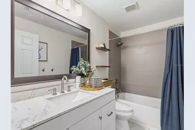 10017 Oxford Chapel Drive, Tampa, FL 33647 - Photo 23
