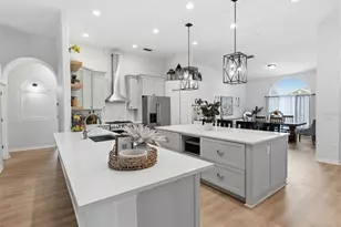 10017 Oxford Chapel Dr, Tampa, FL 33647 - Photo 7