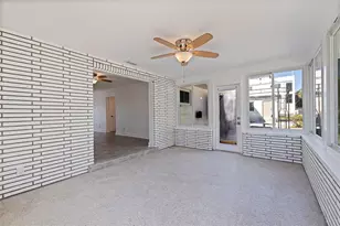 176 175th Ave E, Redington Shores, FL 33708 - Photo 13