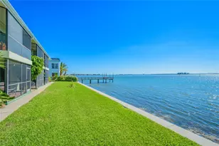 2566 Gary Cir, Dunedin, FL 34698 - Photo 17