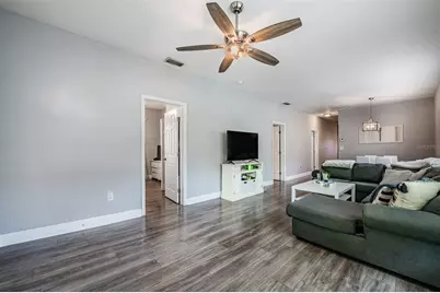 2334 W Spruce Street, Tampa, FL 33607 - Photo 7