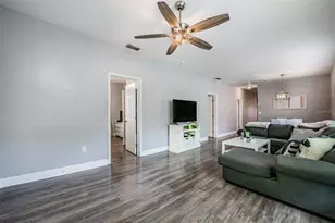 2334 W Spruce St, Tampa, FL 33607 - Photo 7