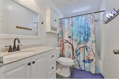 38992 Stapley Circle, Zephyrhills, FL 33540 - Photo 17