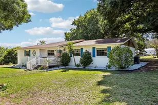 8904 Clayton Ln, Lakeland, FL 33809 - Photo 7