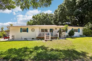 8904 Clayton Ln, Lakeland, FL 33809 - Photo 3