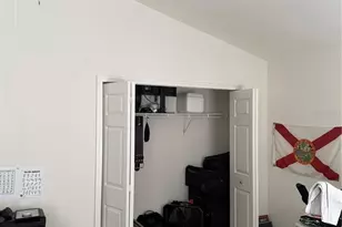 5345 60th Ave N, Saint Petersburg, FL 33709 - Photo 7