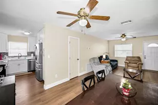 7418 Cedar St NE, Saint Petersburg, FL 33702 - Photo 11