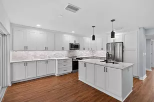 6660 Cape Hatteras Way NE, Saint Petersburg, FL 33702 - Photo 11