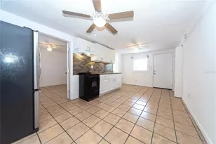 620 25th St W, Bradenton, FL 34205 - Photo 3