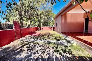 2324 W Palmetto St, Tampa, FL 33607 - Photo 9