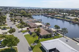 5401 Pilots Pl, New Port Richey, FL 34652 - Photo 51