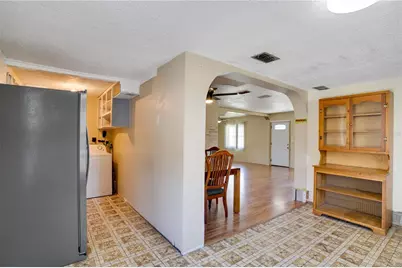 701 61st Avenue NE, Saint Petersburg, FL 33703 - Photo 11