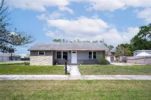 701 61st Ave NE, Saint Petersburg, FL 33703 - Photo 1