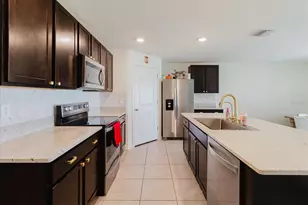 2812 Gumbo Limbo Dr, Wimauma, FL 33598 - Photo 7