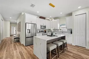 1721 W Perio St, Tampa, FL 33612 - Photo 15