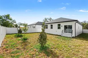 1721 W Perio St, Tampa, FL 33612 - Photo 25