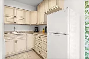 4215 E Bay Dr, Clearwater, FL 33764 - Photo 11
