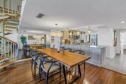 2795 Kipps Colony Drive S #305, Saint Petersburg, FL 33707 - Photo 23