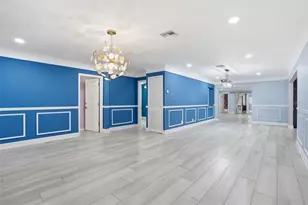 2121 Park St N, Saint Petersburg, FL 33710 - Photo 3