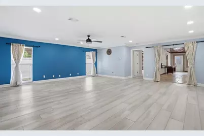 2121 Park Street N, Saint Petersburg, FL 33710 - Photo 7