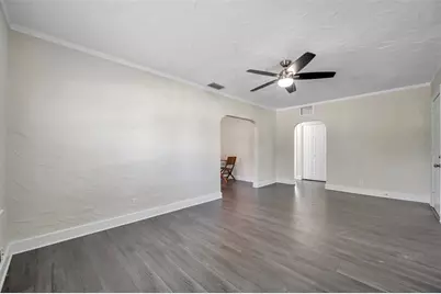 4000 10th Avenue N, Saint Petersburg, FL 33713 - Photo 5