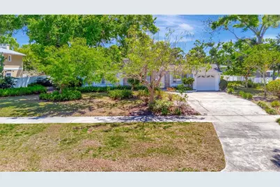6348 7th Avenue N, Saint Petersburg, FL 33710 - Photo 1