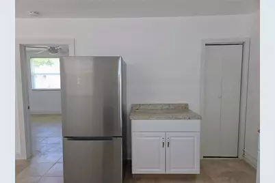 6931 Hibiscus Avenue S #2B, South Pasadena, FL 33707 - Photo 9