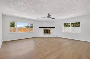 7919 Causeway Blvd S, Saint Petersburg, FL 33707 - Photo 15