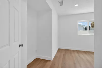 7919 Causeway Boulevard S, Saint Petersburg, FL 33707 - Photo 27